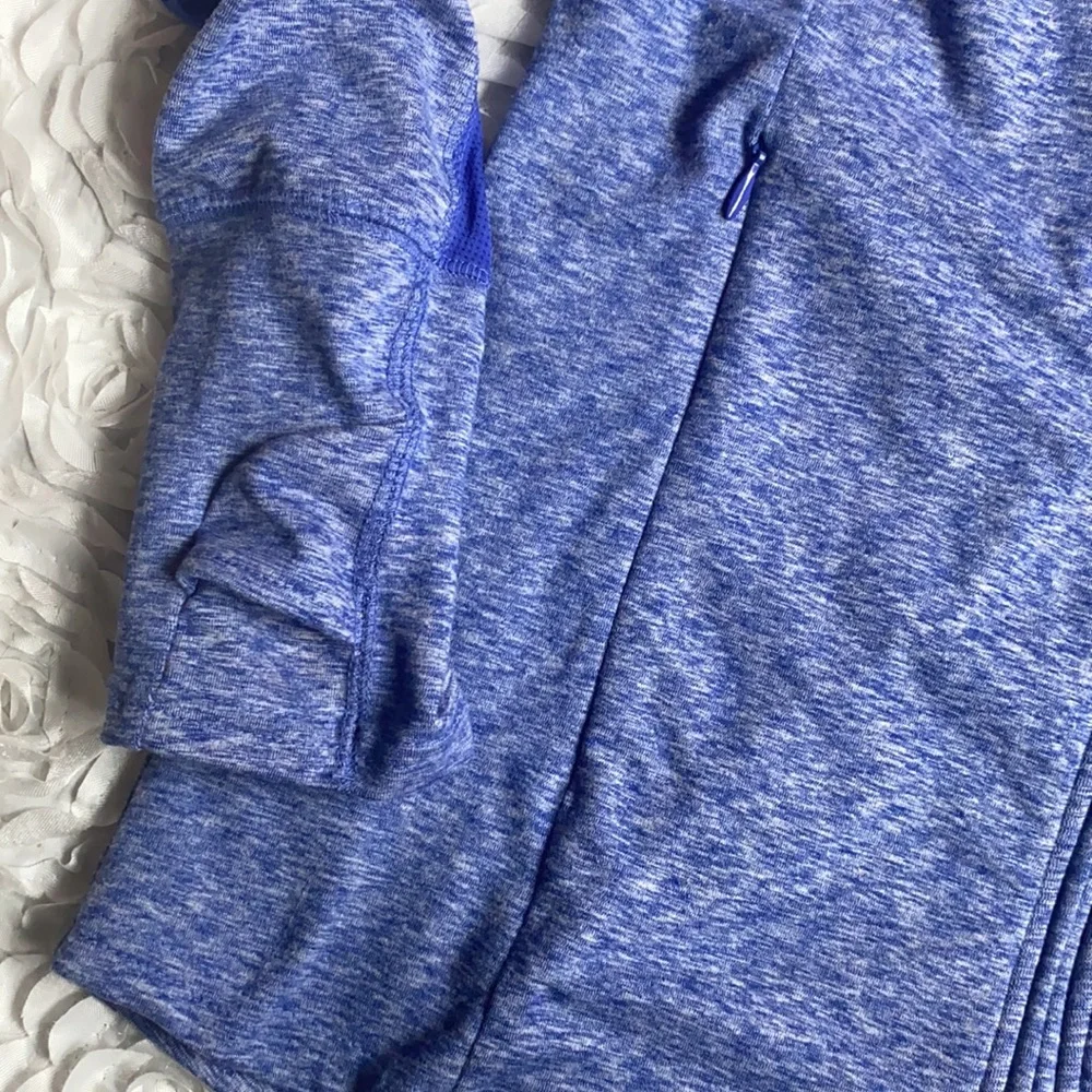 . Like new PUMA blue zip up jacket size xs - Picture 4 of 5